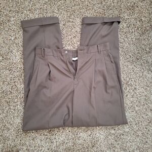 Retro Mocha Brown Pleated Cuffed Trouser Pants Size 32 x 32